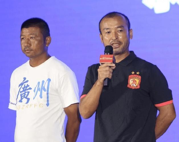 足球报：日本教练前田浩二将执教广州队，他崇尚技术流足球